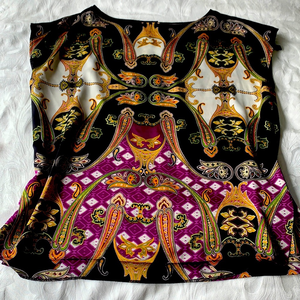 Vince Camuto patterned shell